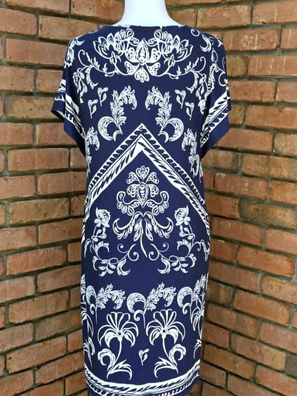 Chico's Brand Midi Dress. Navy Blue and White Floral Scroll Print. Size 0. GUC - Picture 6 of 11